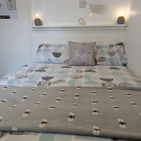 Fern Villa Hotel - Albert Road Blackpool Eksteriør bilde