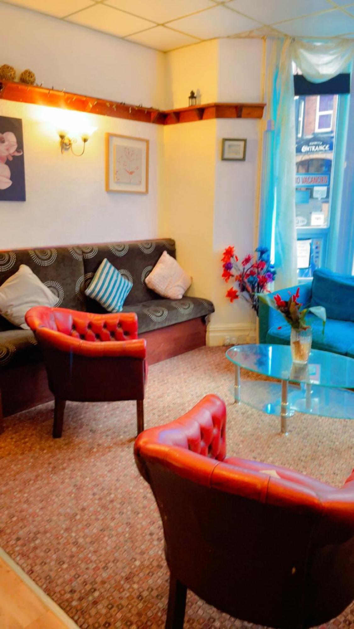 Fern Villa Hotel - Albert Road Blackpool Eksteriør bilde