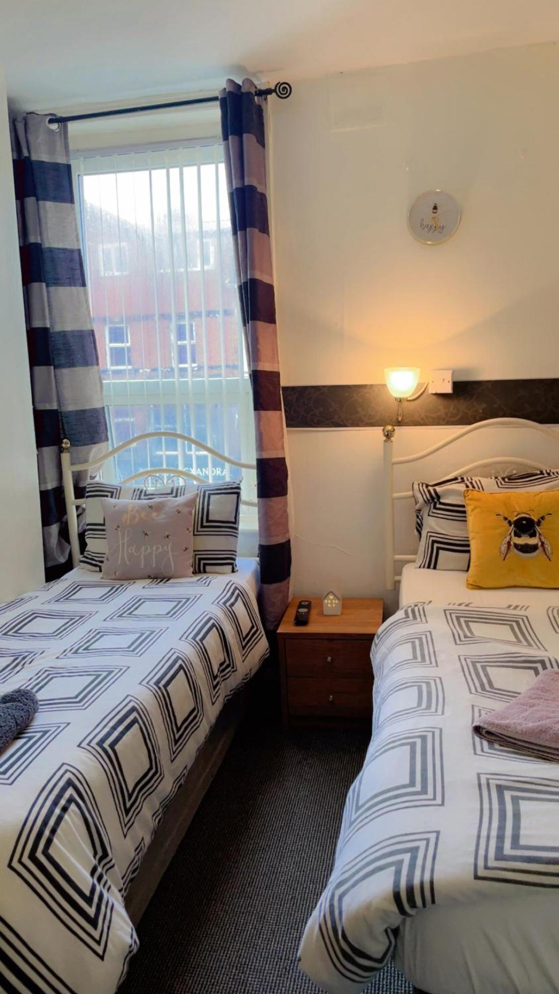 Fern Villa Hotel - Albert Road Blackpool Eksteriør bilde